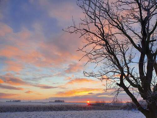 Sonnenuntergang auf dem Land - 