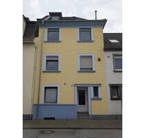 Familien-, Mehrgenerationenhaus oder Vermietungsobjekt in zentrumsnaher Lage von Mönchengladbach