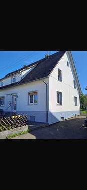 Bild 2 - 8 Zimmer Einfamilienhaus zum Kaufen in Meßstetten-Hartheim