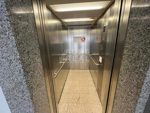Fahrstuhl - 