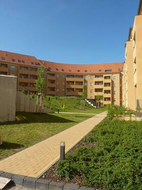 Außenanlage (3) - 