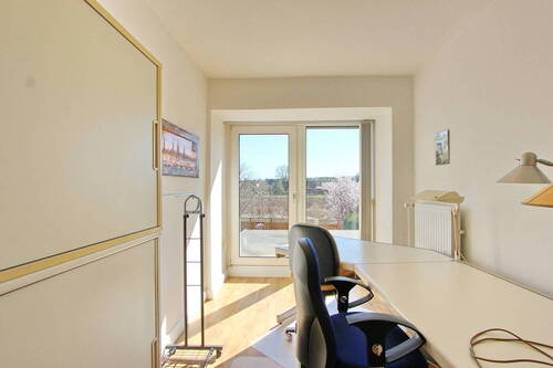 Zimmer OG II Blick in den Garten - 