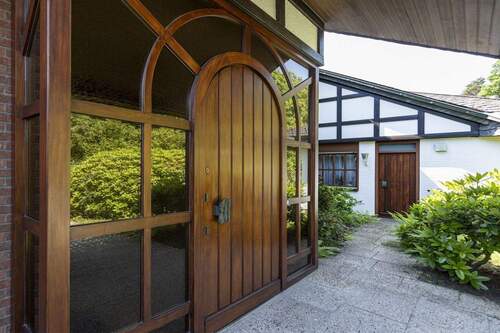 Separate Zugänge zum Haupt- und Nebentrakt - Büro mit 479,00 m&sup2; in Hagen zum Kaufen