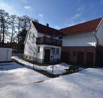 Freistehendes Einfamilienhaus mit kleinem Nebengelass, Garage und ebenerdigen Grundstück - Walkenried