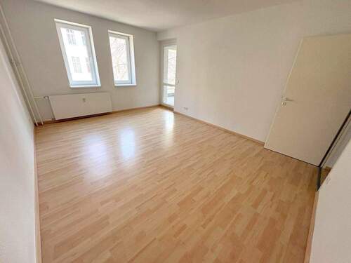 Komfortables Elternrefugium mit eigener Loggi - 