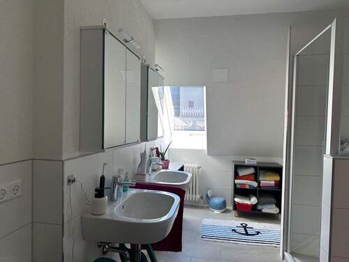 Badezimmer - Etagenwohnung mit 157,00 m&sup2; in Vogtsburg im Kaiserstuhl zur Miete