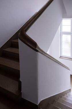 Treppenhaus - 3 Zimmer Etagenwohnung zur Miete in Heidelberg