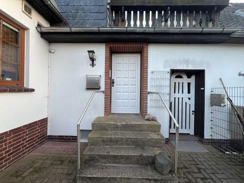 Eingang - Etagenwohnung mit 142,00 m&sup2; in Nienburg zur Miete