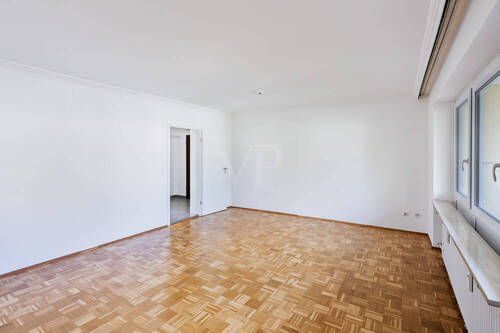 Wohnzimmer - 2 Zimmer Etagenwohnung zum Kaufen in Gröbenzell