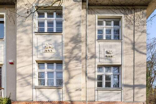 Fassade - 1 Zimmer Reihenendhaus in Berlin / Westend