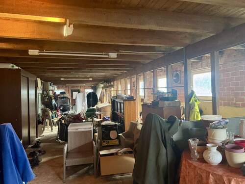 Scheune / Lagerplätze - 