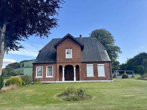 Bild 2 - 9 Zimmer Einfamilienhaus zum Kaufen in Sankt Michaelisdonn / Hindorf