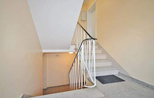 gepflegtes Treppenhaus - 