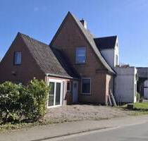 Freistehendes Einfamilienhaus mit Balkon und Terrasse - Buchholz