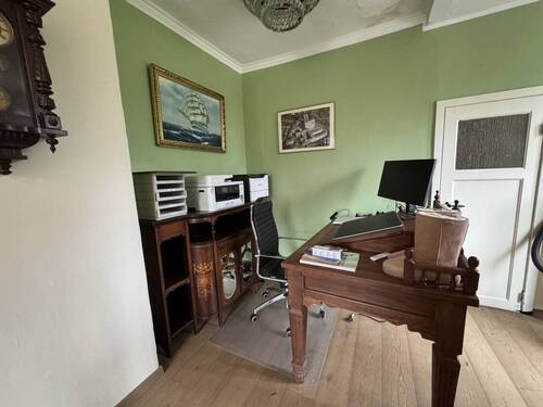 Büro integriert im Flurbereich - 