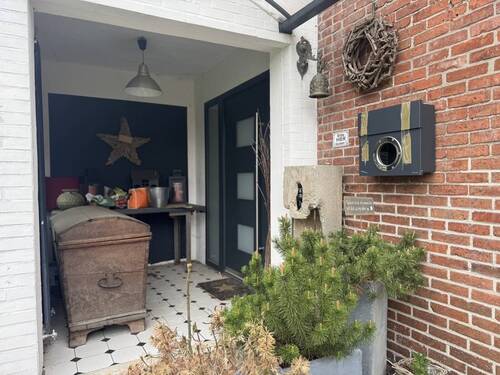 Vorbau vor der Haustür - Einfamilienhaus mit 133,00 m&sup2; in Buchholz zum Kaufen