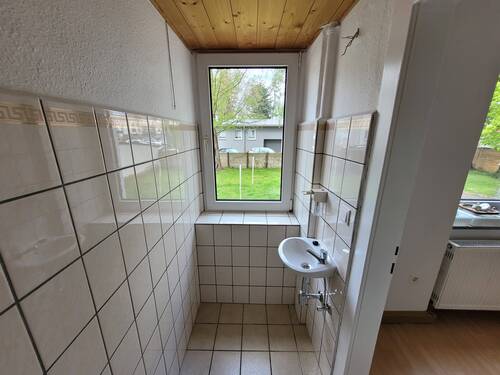 WC 2.jpg - 