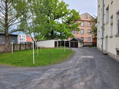 Innenhof.jpg - 4 Zimmer Etagenwohnung zur Miete in Heidenau