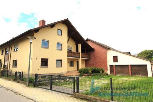 Hausansicht.jpg - ***Großzügiges Einfamilienhaus mit Garten in Oberpöring zur Miete***