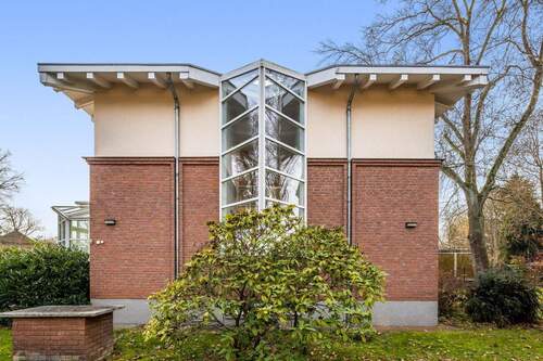 Hausansicht - Einfamilienhaus mit 180,00 m² in Falkensee zum Kaufen