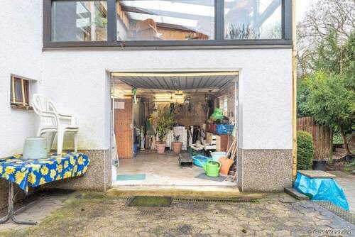 Blick in die Garage - 