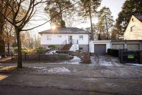 Einfamilienhaus & Einliegerwohnung - 4 Zimmer Einfamilienhaus zum Kaufen in Berlin