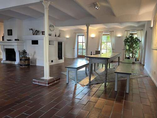 Wohnzimmer EG - Bauernhaus, Landhaus mit 507,00 m&sup2; in Tuntenhausen zum Kaufen