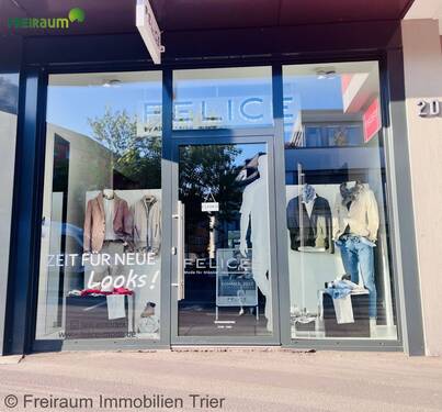 Schaufenstergfront- Neue Profile BJ 2022 - TR.-City: Ladenlokal mit 60 m² Verkaufsfläche, wegen Umzug, in attraktiver Fachgeschäft Lage zu vermieten