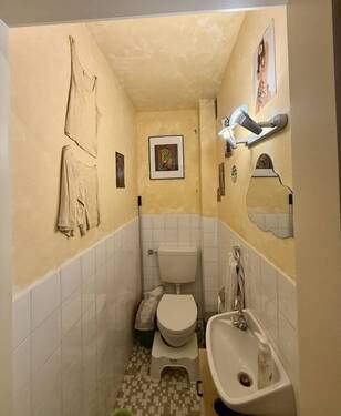 WC - 