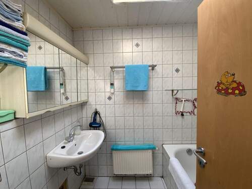 Badezimmer im Obergeschoss - 