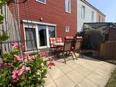 Zugang vom Wohnzimmer auf die Terrasse - 