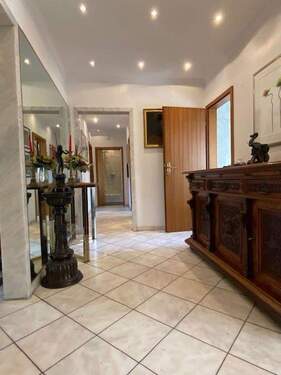 EG Eingangsbereich - Einfamilienhaus mit 220,00 m&sup2; in Berlin zum Kaufen