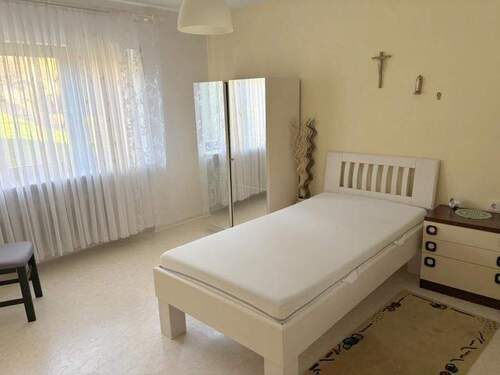Schlafzimmer EG - 