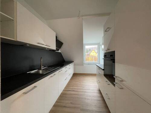 Küche mit Einbauküche - 4 Zimmer Etagenwohnung zur Miete in Ravensburg