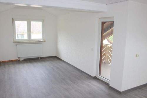 Wohnzimmer II.JPG - Etagenwohnung mit 62,00 m&sup2; in Wald-Michelbach zur Miete