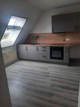 IMG-20251009-WA0022.jpg - Schöne 3-Zimmer Wohnung, Küche, Bad (mit Einbauküche)