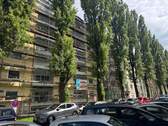 Wohnanlage von außen - 2 Zimmer Etagenwohnung zum Kaufen in München
