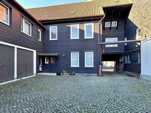 Rückseite Hausansicht - Mehrfamilienhaus, Wohnhaus mit 409,00 m&sup2; in Goslar zum Kaufen