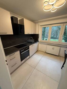 Die Einbauküche - Etagenwohnung mit 78,00 m&sup2; in Weinsberg zur Miete