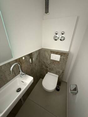 Die separate Toilette - 