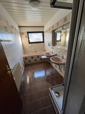 Bad EG - Einfamilienhaus mit 205,00 m&sup2; in Jettingen zum Kaufen