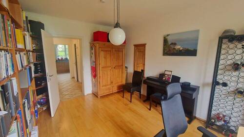 Arbeitszimmer (Zimmer 2) 2 - 