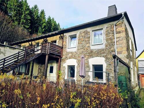 Zugang Obergeschoss - Mehrfamilienhaus, Wohnhaus mit 650,00 m&sup2; in Amtsberg zum Kaufen