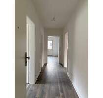 WIR RENOVIEREN FÜR SIE: Charmate 3-Zimmer-Wohnung in Grundschulnähe sucht Familie! - Bad Gandersheim