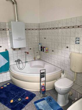 Badezimmer - Badewanne.JPG - 