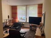 Wohnzimmer.JPG - 4 ZKB-Wohnung mit Einbauküche in Wuppertal-Barmen