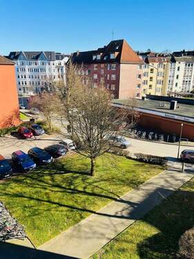 Bild 2 - 3 Zimmer Etagenwohnung zum Kaufen in Kiel