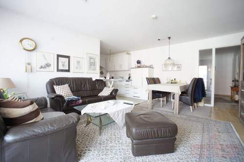 Wohn- und Esszimmer - 