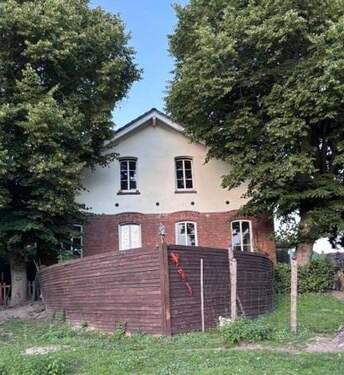 Straßenansicht - Rarität in Ostfriesland - Altes Pastorenhaus - Großes Mehrgenerationenhaus von 1879