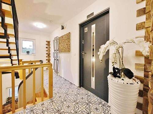 3 - Mehrfamilienhaus, Wohnhaus mit 212,00 m&sup2; in Willingen zum Kaufen